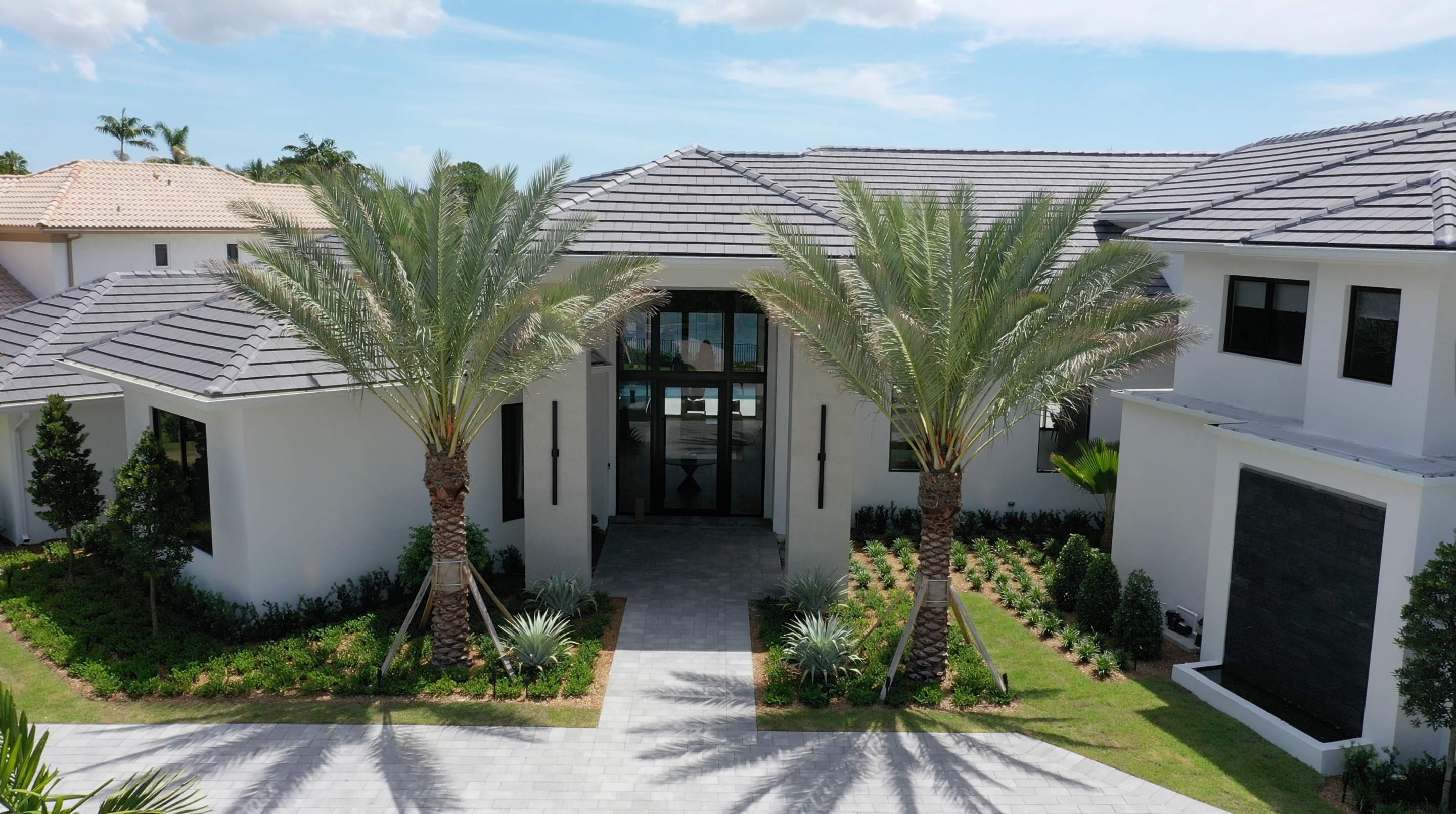 Florida's Finest Roofing - Luxury home with premium roofing